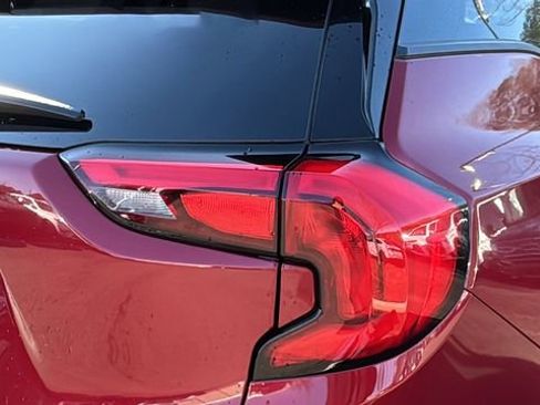 Used 2018 GMC Terrain Denali w/ Advanced Safety Package image 36