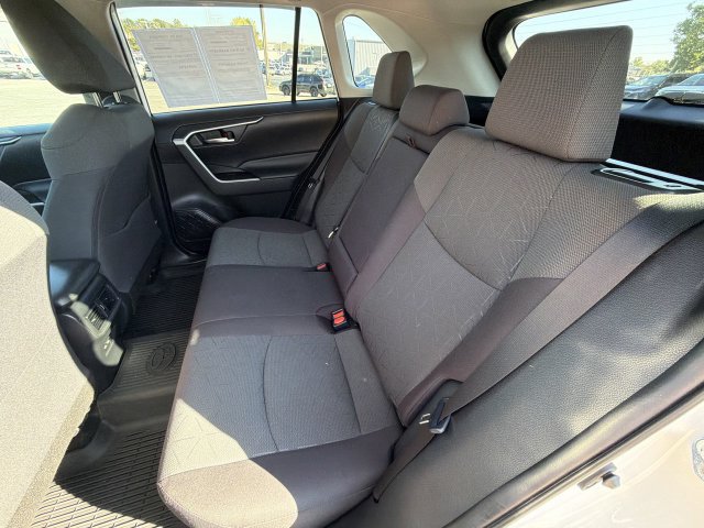 Used 2021 Toyota RAV4 XLE w/ Convenience Package AWD/4WD image 27