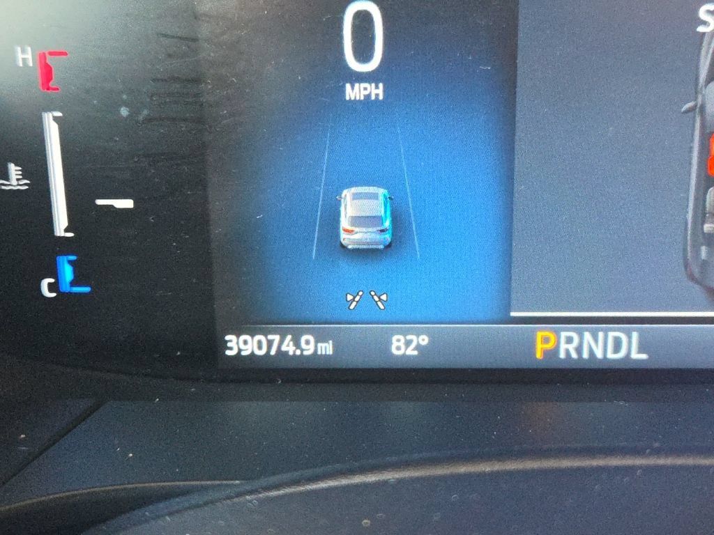 Used 2025 Ford Escape Active AWD/4WD image 2