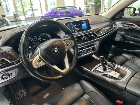 Used 2017 BMW 750i xDrive AWD/4WD image 3