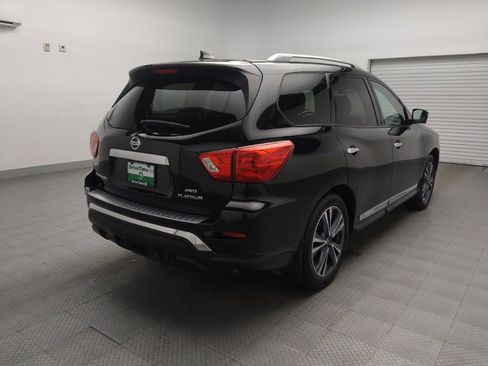 Used 2019 Nissan Pathfinder Platinum image 9
