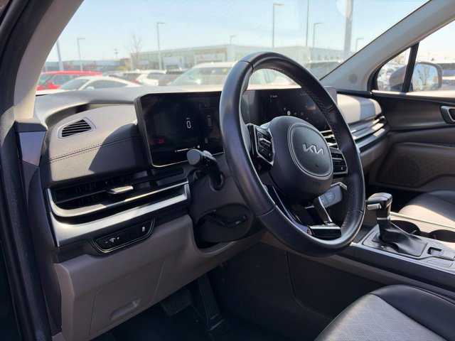 Certified 2026 Kia Carnival FWD image 10