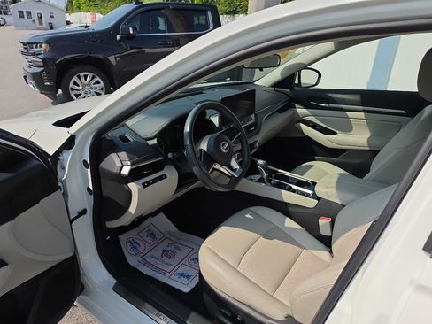 Used 2023 Nissan Altima 2.5 SL AWD/4WD image 14