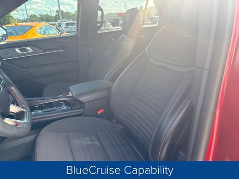 Used 2025 Ford Explorer ST-Line w/ Premium Package RWD image 9