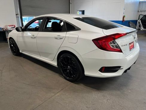 Used 2020 Honda Civic Sport image 5