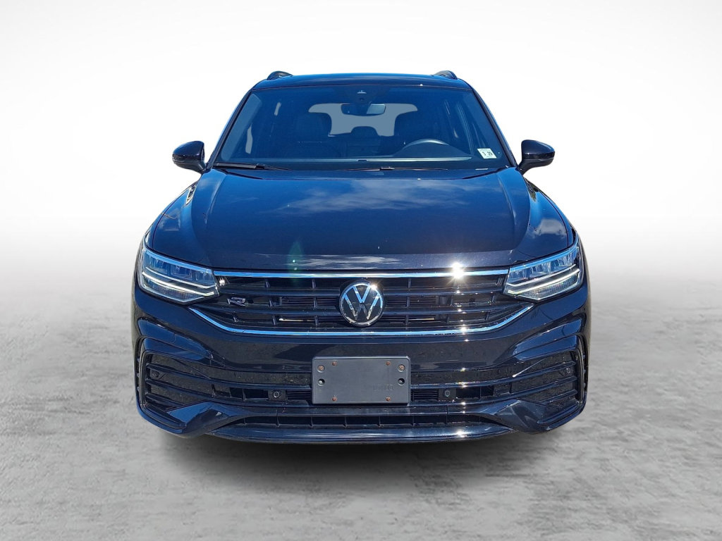 Used 2024 Volkswagen Tiguan SE R-Line AWD/4WD image 8