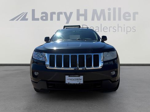 Used 2012 Jeep Grand Cherokee Laredo w/ Laredo E Group image 9