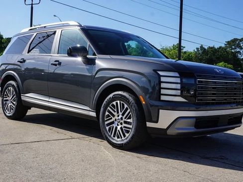 New 2026 Hyundai Palisade SEL FWD image 2