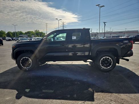 New 2026 Toyota Tacoma TRD Off-Road AWD/4WD image 2