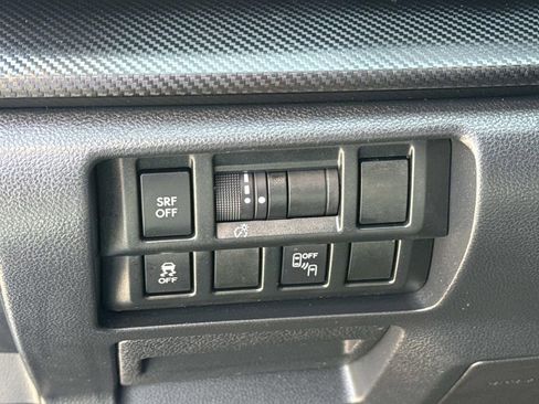 Used 2019 Subaru Crosstrek 2.0i Premium w/ Eyesight System image 22