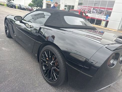 Used 2008 Chevrolet Corvette Convertible w/ Preferred Equipment Group RWD image 3