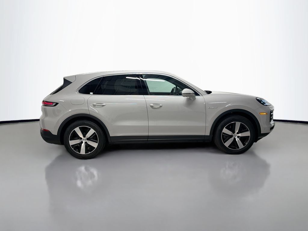 Certified 2025 Porsche Cayenne E-Hybrid AWD/4WD image 8