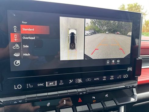 Used 2026 GMC Hummer EV 4x4 Crew Cab image 32