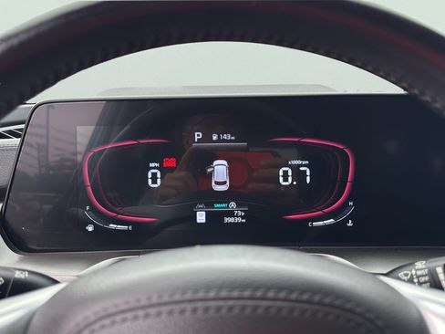 Used 2025 Kia Telluride S FWD image 27