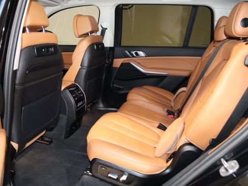 Used 2022 BMW X7 xDrive40i w/ Executive Package AWD/4WD image 48
