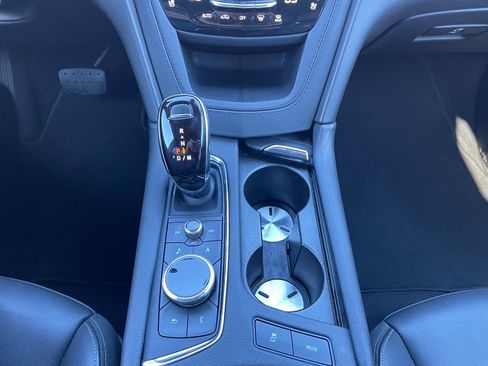 Used 2024 Cadillac XT6 Premium Luxury image 19