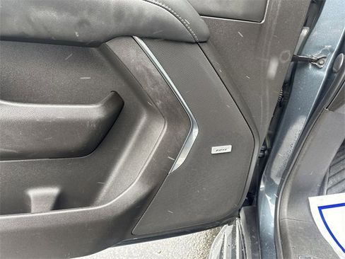 Used 2021 Chevrolet Suburban LT image 25