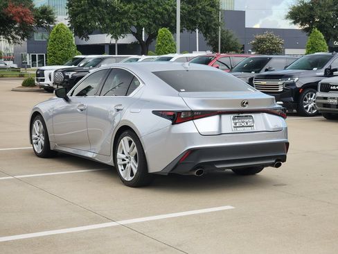 Used 2023 Lexus IS 300 w/ Comfort Package RWD image 5