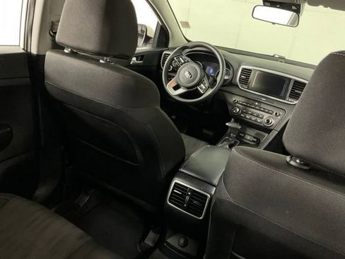 Used 2020 Kia Sportage LX FWD image 32