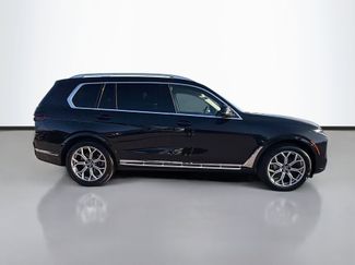 Used 2024 BMW X7 xDrive40i video 3