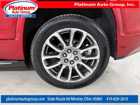 Used 2021 GMC Acadia Denali w/ Denali Ultimate Package AWD/4WD image 57