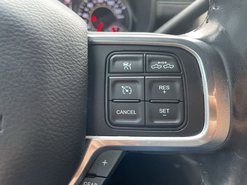 Used 2019 RAM 3500 Laramie image 31