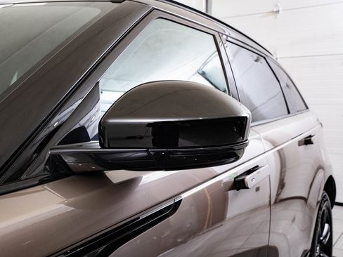 Used 2023 Land Rover Range Rover Velar R-Dynamic S image 17