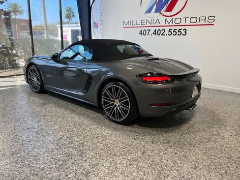 Used 2017 Porsche 718 Boxster image 36