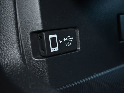 Used 2018 Honda Civic Touring image 22