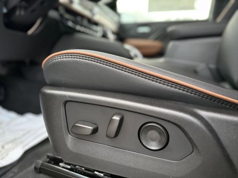 New 2026 GMC Canyon AT4 image 14