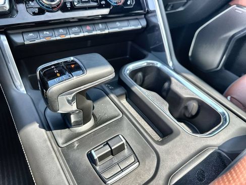 Certified 2025 GMC Sierra 1500 Denali Ultimate AWD/4WD image 26