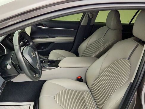 Used 2023 Toyota Camry SE FWD image 20