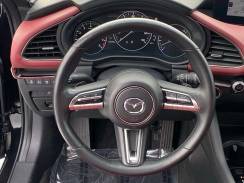Used 2023 MAZDA MAZDA3 Hatchback w/Premium Plus Pkg AWD/4WD image 10