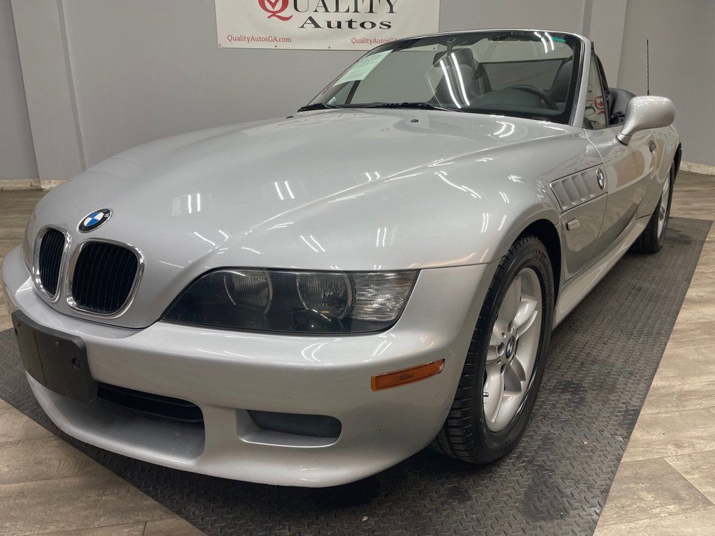 Used 2000 BMW Z3 2.5i RWD image 2