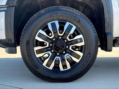 Used 2024 GMC Sierra 3500 Denali Ultimate image 12