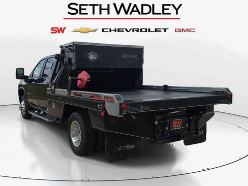 Used 2022 Chevrolet Silverado 3500 LT w/ Convenience Package AWD/4WD image 5