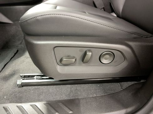 New 2026 Chevrolet Colorado Trail Boss AWD/4WD image 12