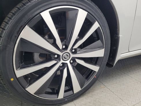 Used 2020 Nissan Altima 2.5 Platinum image 31