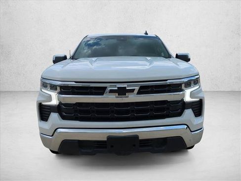 Used 2022 Chevrolet Silverado 1500 LT RWD image 2
