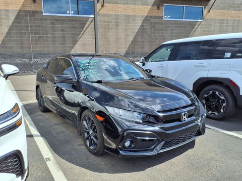 Used 2021 Honda Civic EX image 2