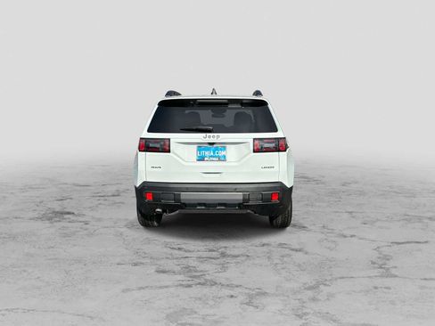 New 2026 Jeep Cherokee Laredo AWD/4WD image 7