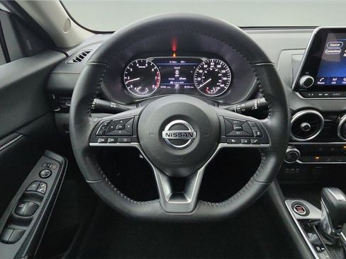 Used 2022 Nissan Sentra SV image 10