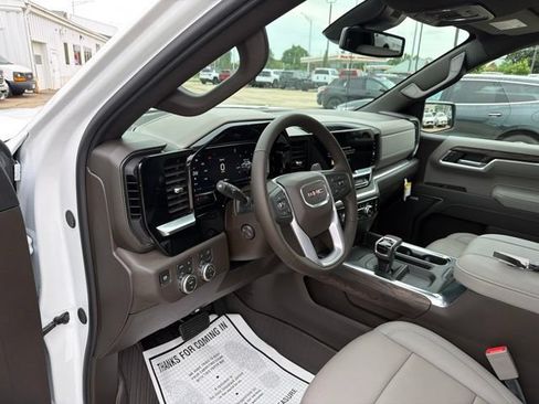 New 2026 GMC Sierra 1500 SLT w/ SLT Premium Plus Package AWD/4WD image 10