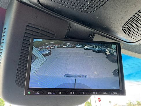 Used 2021 Mercedes-Benz Sprinter 2500 image 11
