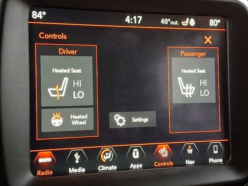 Used 2019 Jeep Renegade Latitude w/ UConnect 8.4 Nav Group image 24