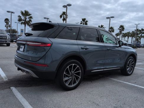 Certified 2023 Lincoln Corsair AWD w/ Equipment Group 101A image 4