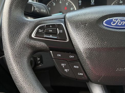 Used 2021 Ford EcoSport SE FWD image 16