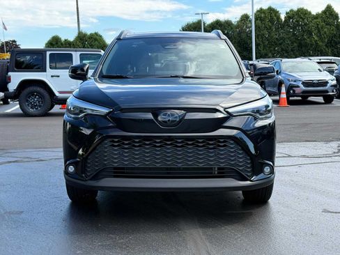 Used 2023 Toyota Corolla Cross AWD Hybrid w/ Convenience Package image 2