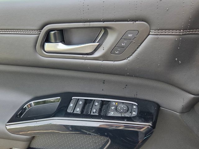 New 2026 Nissan Pathfinder Platinum FWD image 31