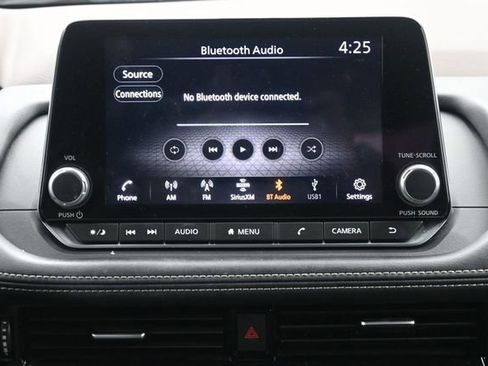Used 2022 Nissan Rogue SV FWD image 21